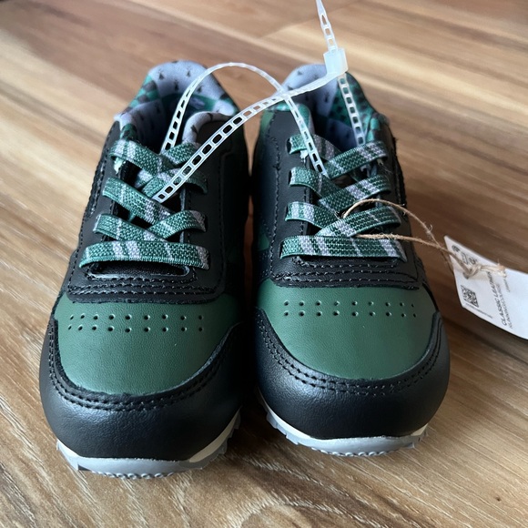 Reebok Baby Boy's Harry Potter Slytherin Classic Leather Sneaker - NWT - Picture 7 of 13